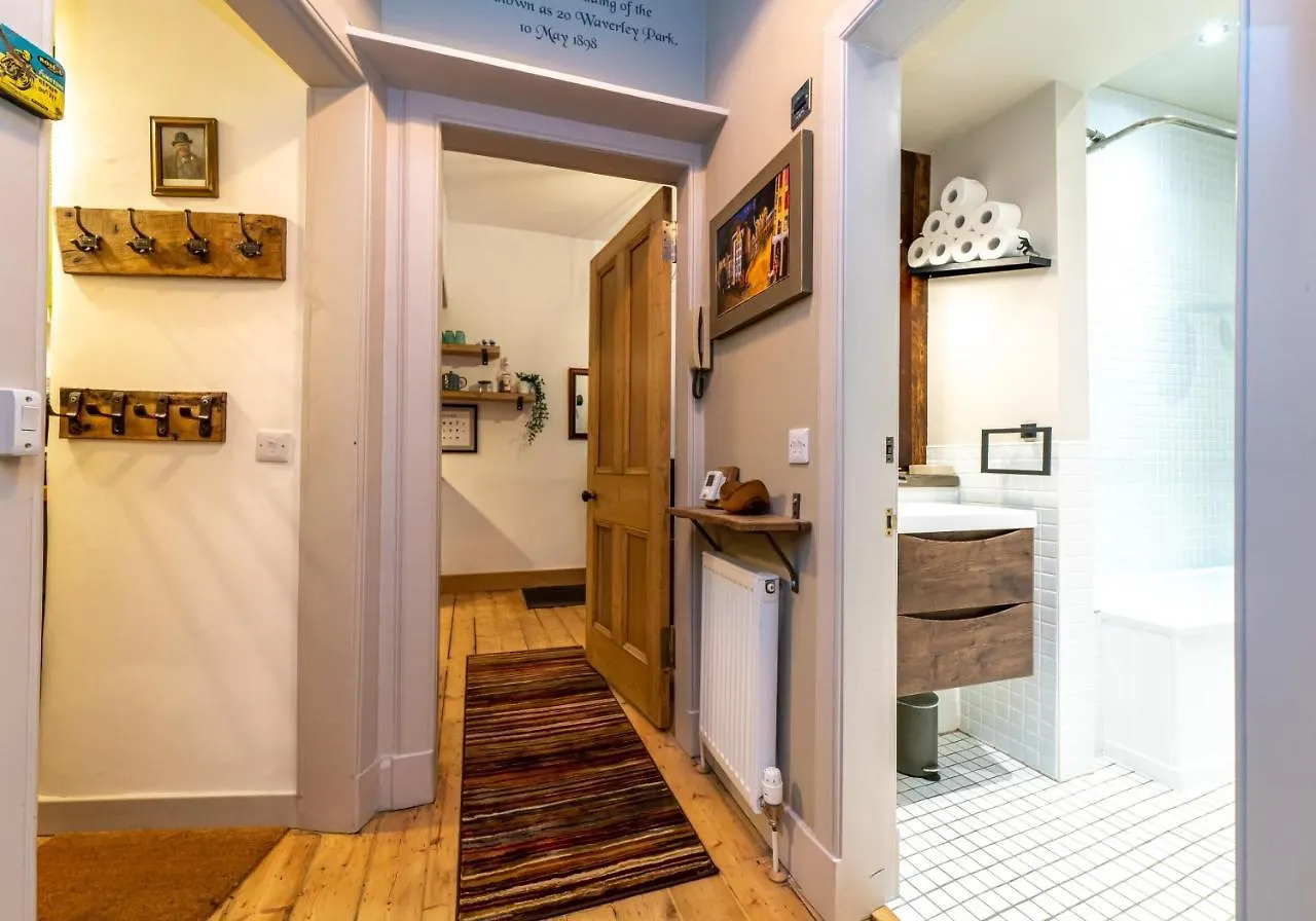 The Waverley Park Residence Edinburgh Apartment