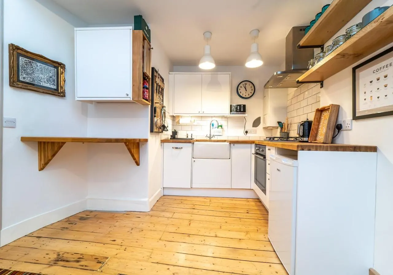 The Waverley Park Residence Edinburgh Apartment